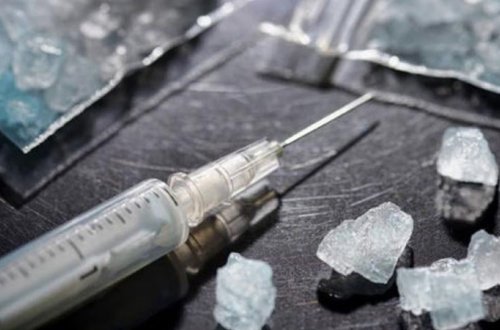 Шокирующие кадры молодого человека, ставшего жертвой наркотиков - ВИДЕО