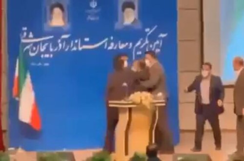 Təbrizin valisi farsca çıxışa başladı, dərhal döyüldü – Video