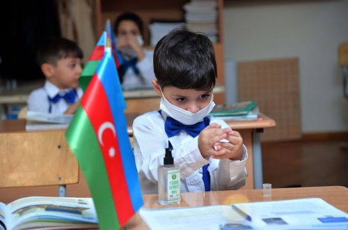 Daha 3 məktəb bağlandı - VİDEO