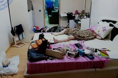 Bakıda DƏHŞƏT: Dostları ilə birləşib sevgilisini yataqda öldürdü - FOTO/VİDEO