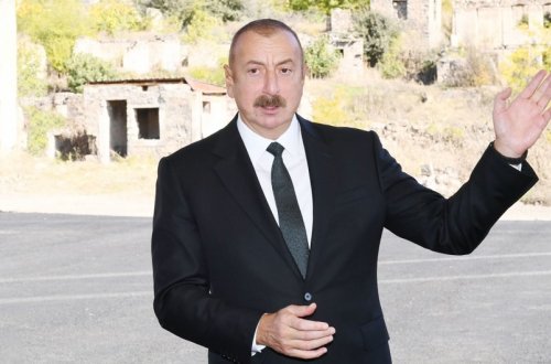 Ali Baş Komandan: 