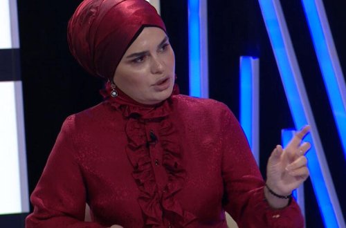 “Evimə gəlib-gedən, bacı dediyim insan mənə xəyanət etdi” - Fərqanə Qasımova - VİDEO