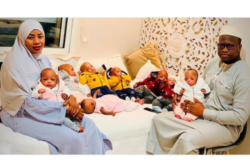 26 yaşlı qadın 9 uşaq dünyaya gətirdi - FOTO