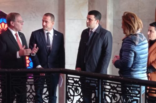 ABŞ Azərbaycandakı səfiri Nizami məqbərəsini ziyarət edib   - FOTO