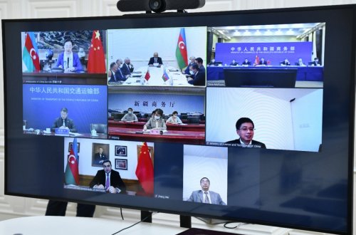 Çinli nazir müavini: 