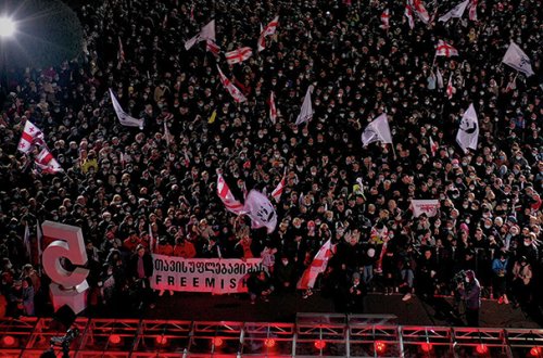 Saakaşviliyə dəstək mitinqi yenə izdihamlı oldu - Video