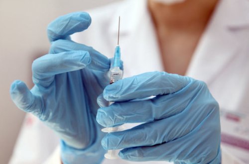 Rusiyada koronavirusa və qripə qarşı peyvənd birgə istifadə ediləcək