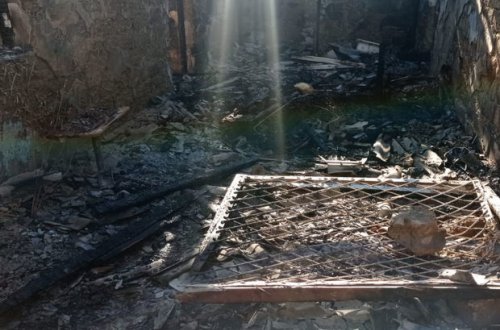 Пожар в частном доме в Гяндже: в огне погибли мужчина и двое его детей - ФОТО