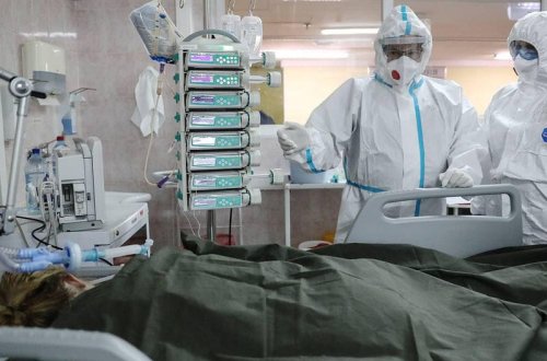 Daha iki müəllim koronavirusdan vəfat edib, direktor karantinə alınıb