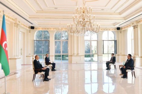 Prezident rumıniyalı səfirlə görüşdü - YENİLƏNİB + FOTO