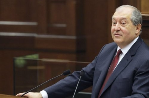 Ermənistan prezidenti: “İran erməni kilsələrinin saxlanmasına pul ayırır”