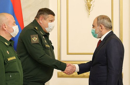 Paşinyan İstrakovla regiondakı vəziyyəti müzakirə etdi