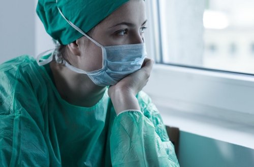 Dünyada koronavirusa yoluxma və ölüm sayı yenidən artıb