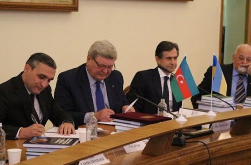 Mingəçevir Dövlət Universiteti Kiyev Milli İqtisadiyyat Universitetinin 115 illik yubileyində təmsil olunub