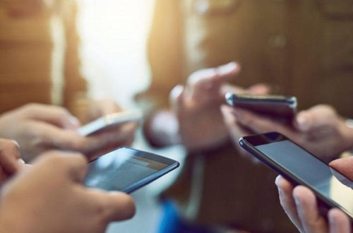 Şəxsi istifadə üçün gətirilən mobil telefonların qeydiyyat rüsumları bu cür olacaq - SİYAHI