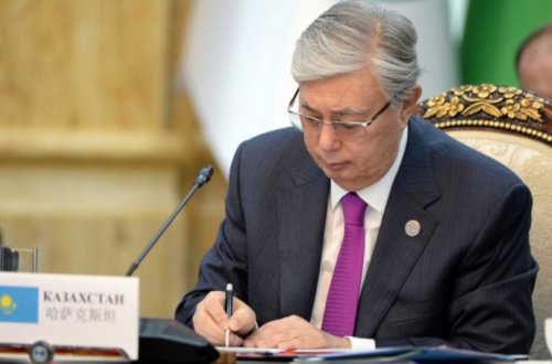 Qazaxıstan Prezidenti Xəzərin çirklənmədən qorunması protokolunu imzalayıb