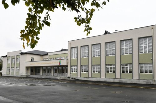 Prezident və birinci xanım Şamaxıda Çarhan kənd orta məktəbinin yeni binasının açılışında iştirak ediblər -FOTO