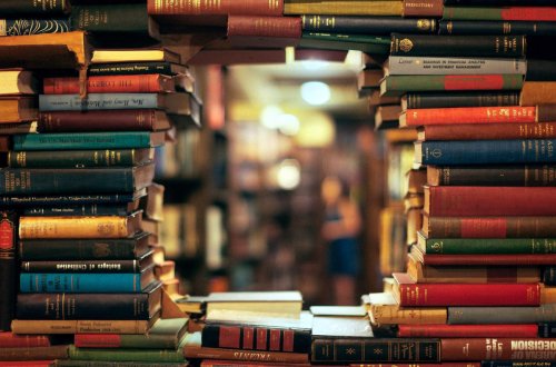 Kitabların və bütün dərsliklərin idxalı və satışı ƏDV-dən azad edilir