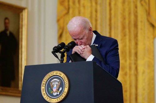 В Сенате США назвали Байдена катастрофой для страны