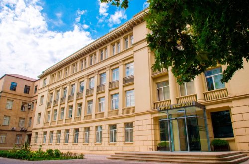 Nazirlik repetitorların fəaliyyətinin qadağan ediləcəyi barədə məlumatlara münasibət bildirib