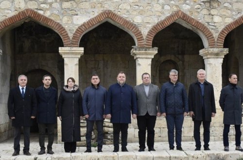 Estoniyalı parlamentarilər Ağdamda ermənilərin törətdiyi vəhşiliklərlə tanış olublar