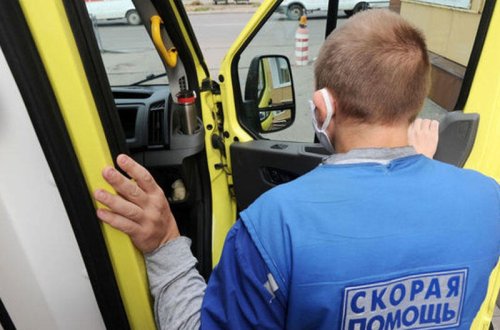 Peyvənd vurdurmayan təcili yardım işçiləri kollektiv şəkildə istefa verdilər