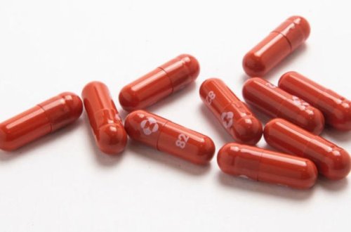 Первая в мире страна одобрила таблетки для лечения COVID-19