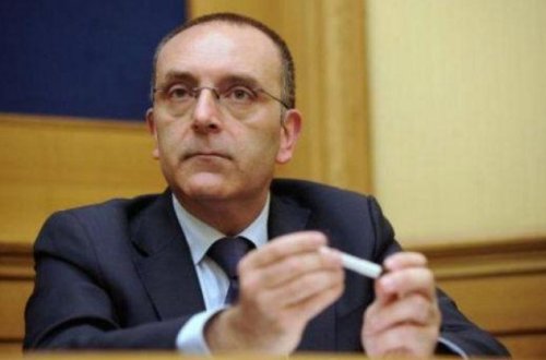 İtaliyalı senator: 