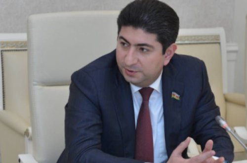 Yasamal rayon icra başçısı Elşad Həsənov NƏ İŞƏ YARAYIR: Sakinlər etiraz edir - VİDEO