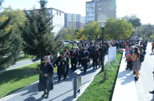 Nəsimi rayonunda Zəfər bağının və Vətən müharibəsi şəhidlərinin xatirəsinə həsr olunmuş xatirə kompleksinin açılışı olub