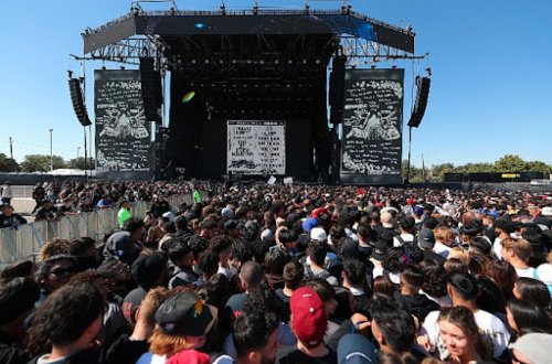 ABŞ-da konsert zamanı azı 8 nəfər ölüb