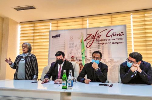 Deputat Vətən müharibəsi qaziləri ilə 