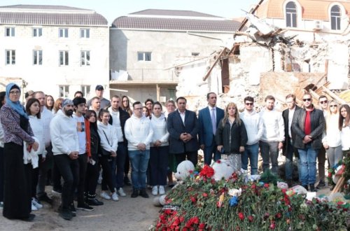 BEYNƏLXALQ FORUM İŞTİRAKÇILARININ GƏNCƏ SƏFƏRİ BAŞ TUTDU