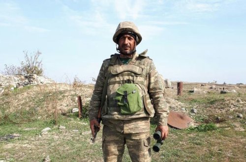 Yaralı ola-ola döyüşməyə davam edən şəhid leytenant Vüsal Məhərrəmov - VİDEO