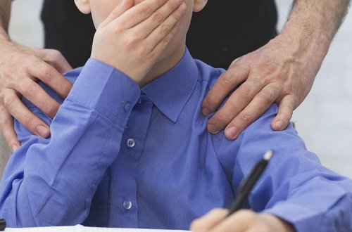 Uşaq kanalının prodüsseri pedofil çıxdı - 14 yaşlı oğlanları...