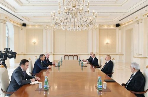 İlham Əliyev BP qrupunun baş icraçı direktorunu qəbul edib
