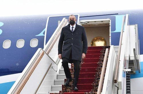 Prezident İlham Əliyev Türkiyəyə səfərə gəlib