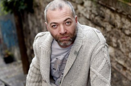 Məşhur türkiyəli aktyor 49 yaşında vəfat etdi