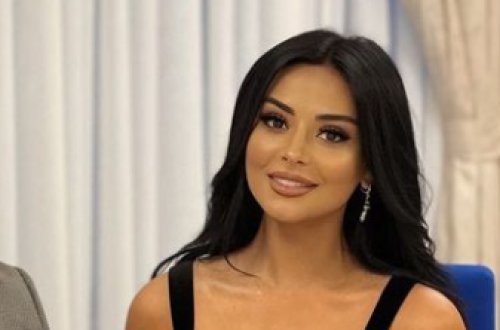 Vüsalə dərin yarıqlı libası ilə GÖZ OXŞADI - FOTO