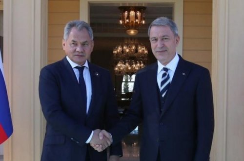 Hulusi Akarla Sergey Şoyqu arasında telefon danışğı olub