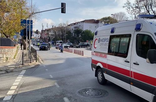 Ərdoğanın korteji gözlədi, ambulans keçdi - Video