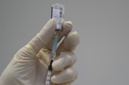 Bu ölkədə hamilələrə də vaksin vurulmasına başlanıldı