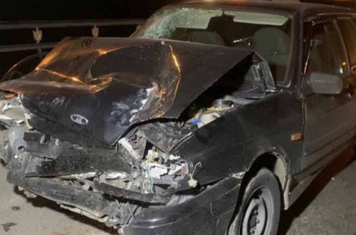 В Баку на мосту произошло ДТП, есть пострадавшие - ФОТО