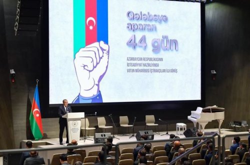 Mikayıl Cabbarov Vətən müharibəsində iştirak etmiş əməkdaşlarla görüşüb - FOTO