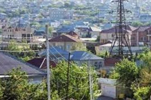 Parlamentdə sənədsiz evlərlə bağlı məsələ qaldırıldı