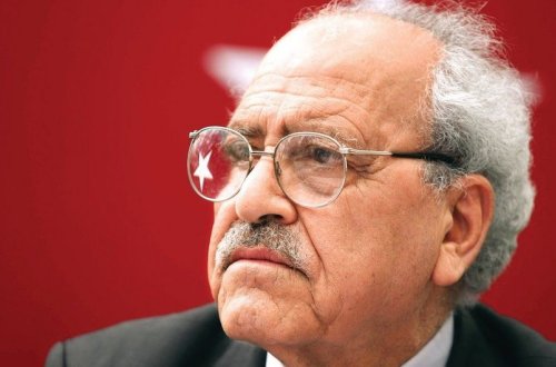 Türkiyənin məşhur şairi vəfat edib