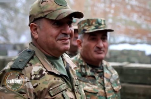 Армянский писатель: Карапетян не должен был ехать в Карабах! - ВИДЕО