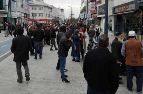 Türkiyədə zəlzələ anı - Video