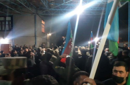 Ermənistanın təxribatı nəticəsində şəhid olan Elçin Ağayevlə vida mərasimi keçirilir