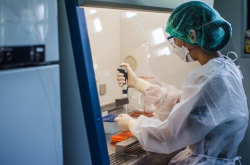 Avropa komissarı koronavirusun Bolqarıstan ştamının meydana gələcəyini istisna etməyib